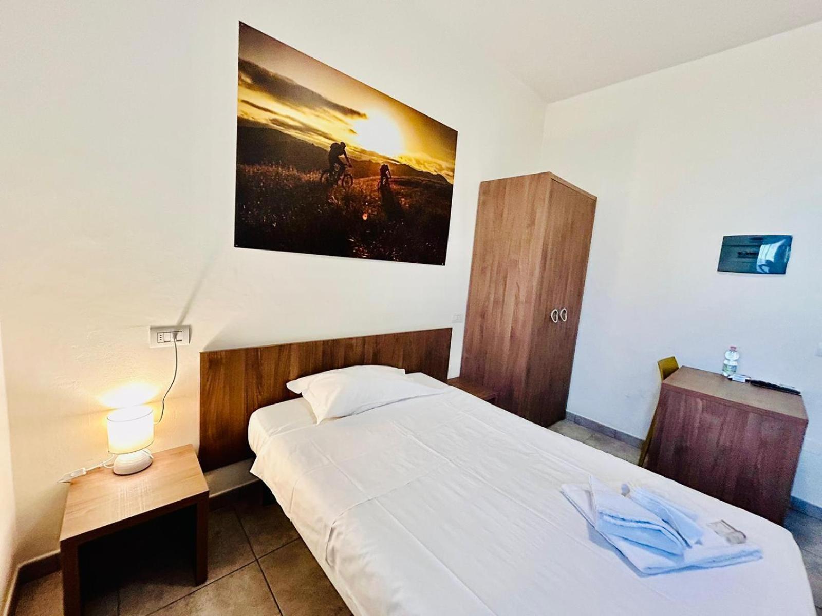 Hotel Bed & Bike Cesena Exterior foto